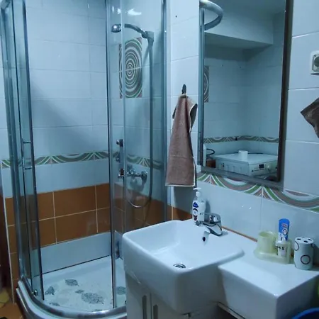Mali Slatki Dom Za Vas Apartamento Tuzla Exterior foto